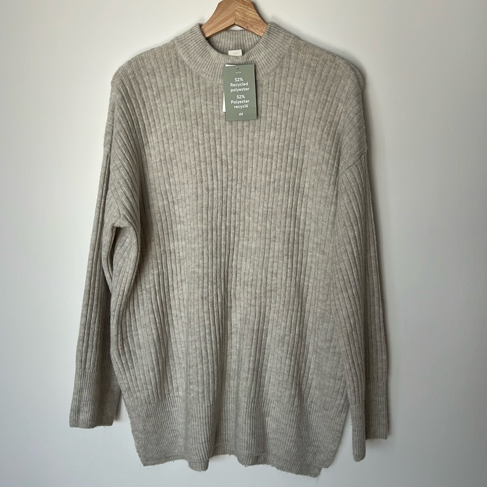 H&M | XS Oversized Crewneck Sweater